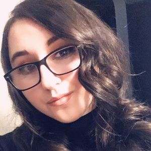 Meet your Posher, Bella